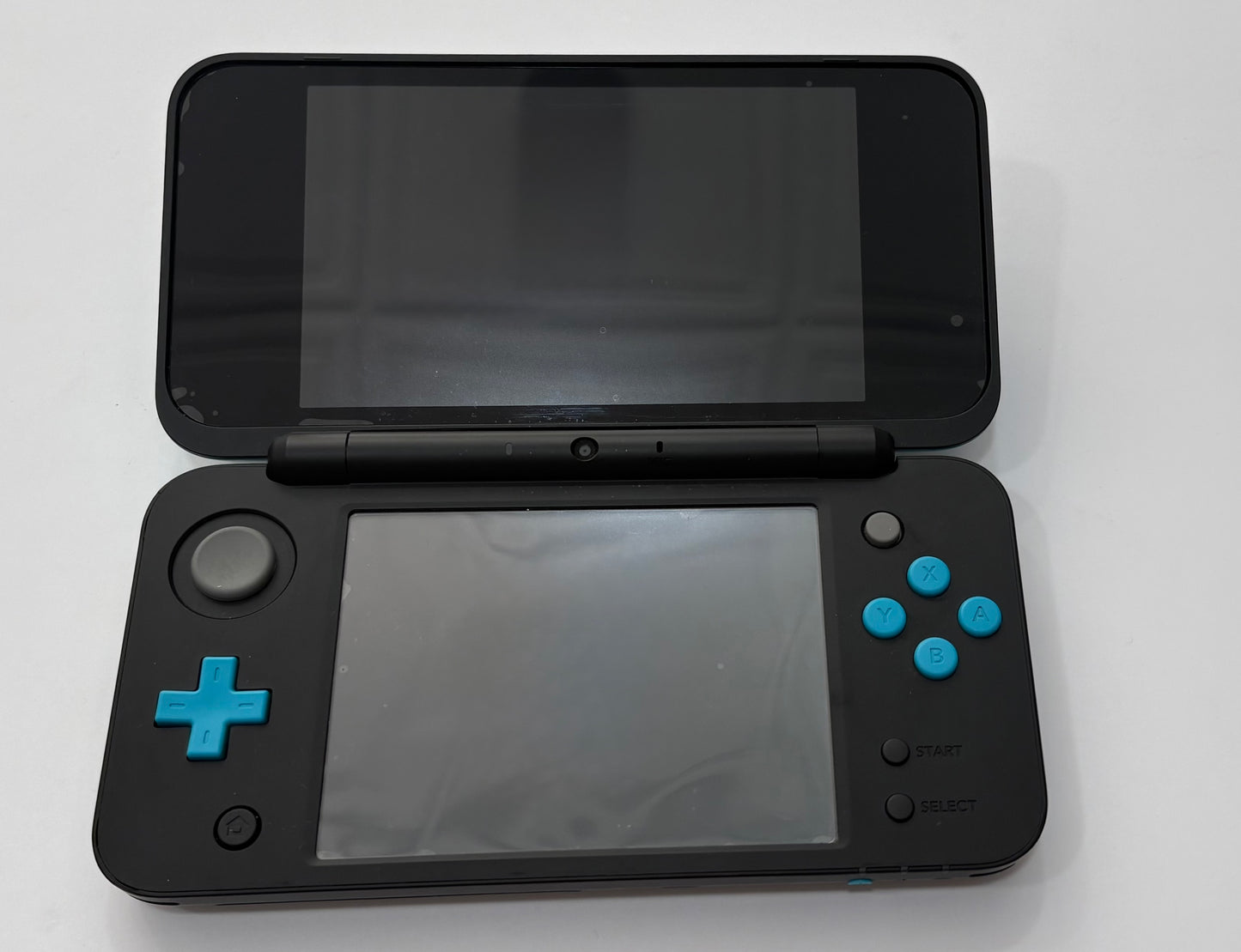 Nintendo 2DS XL
